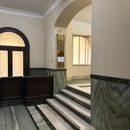 Vatican Tiny House アパート